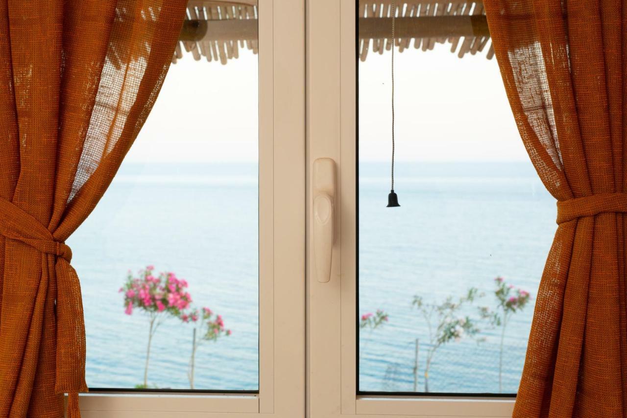 Beach View Kali Limenes Exterior photo